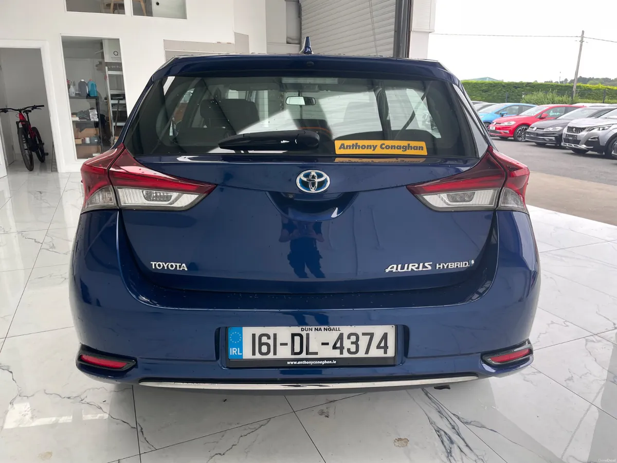 Toyota Auris 2016 - Image 5