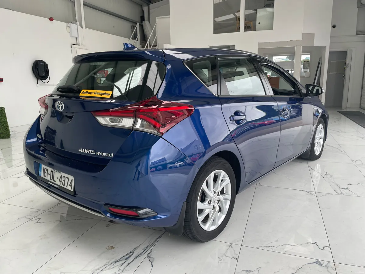 Toyota Auris 2016 - Image 4