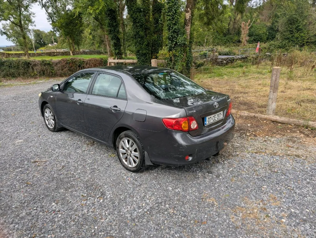 Toyota Corolla - Image 3