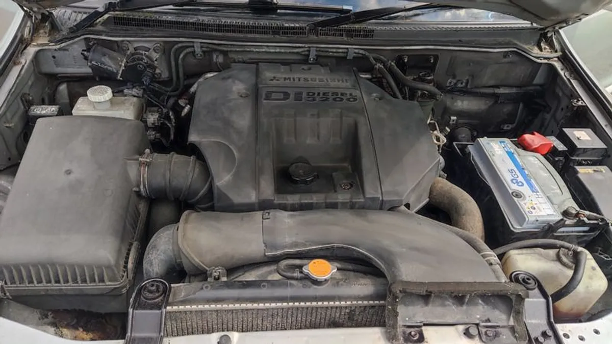 2003 Mitsubishi Shogun Pajero - Image 3