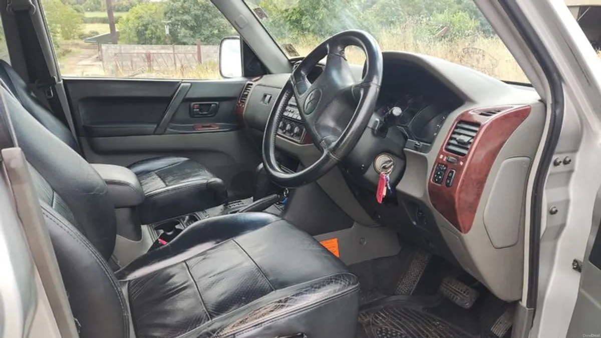 2003 Mitsubishi Shogun Pajero - Image 5