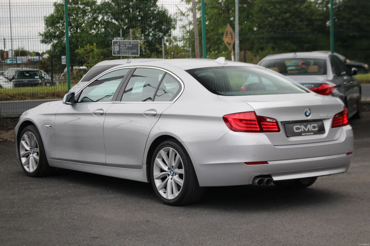 BMW 520D 5-Series 2013 AUTOMATIC SE - Image 5