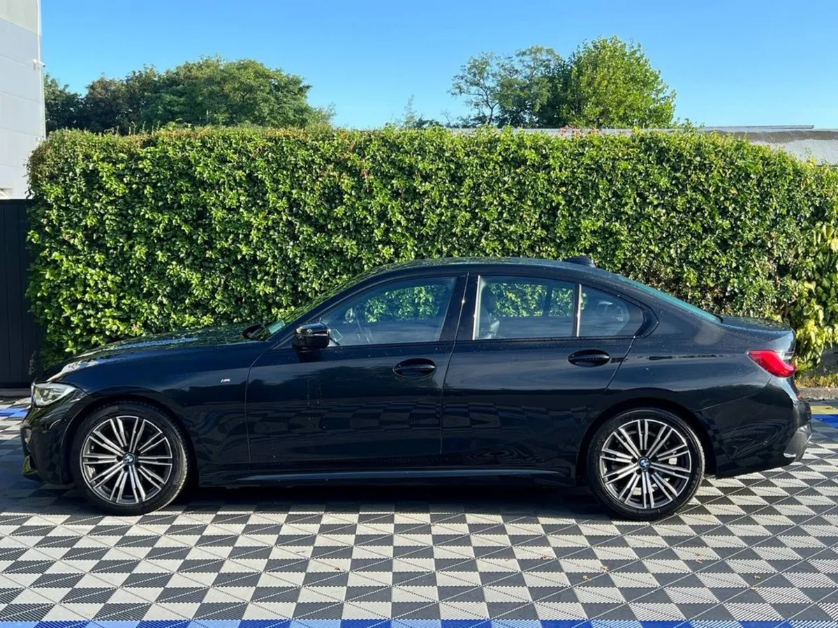 BMW 3-Series 320d XDRIVE M-SPORT AUTO // SERVICE H - Image 3