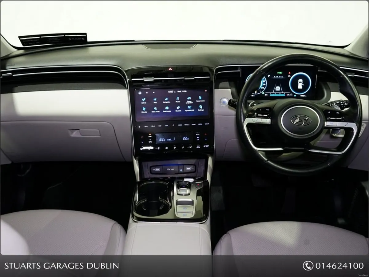 Hyundai Tucson EXECUTIVE PLUS 2 TONE 5DR AUTO SELF - Image 4