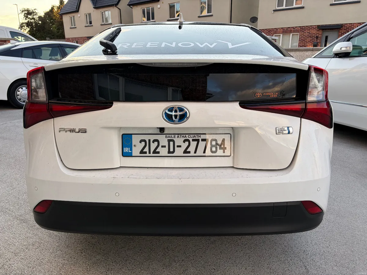 2021 TAXI READY Toyota Prius 1.8 hybrid autoamtic - Image 5