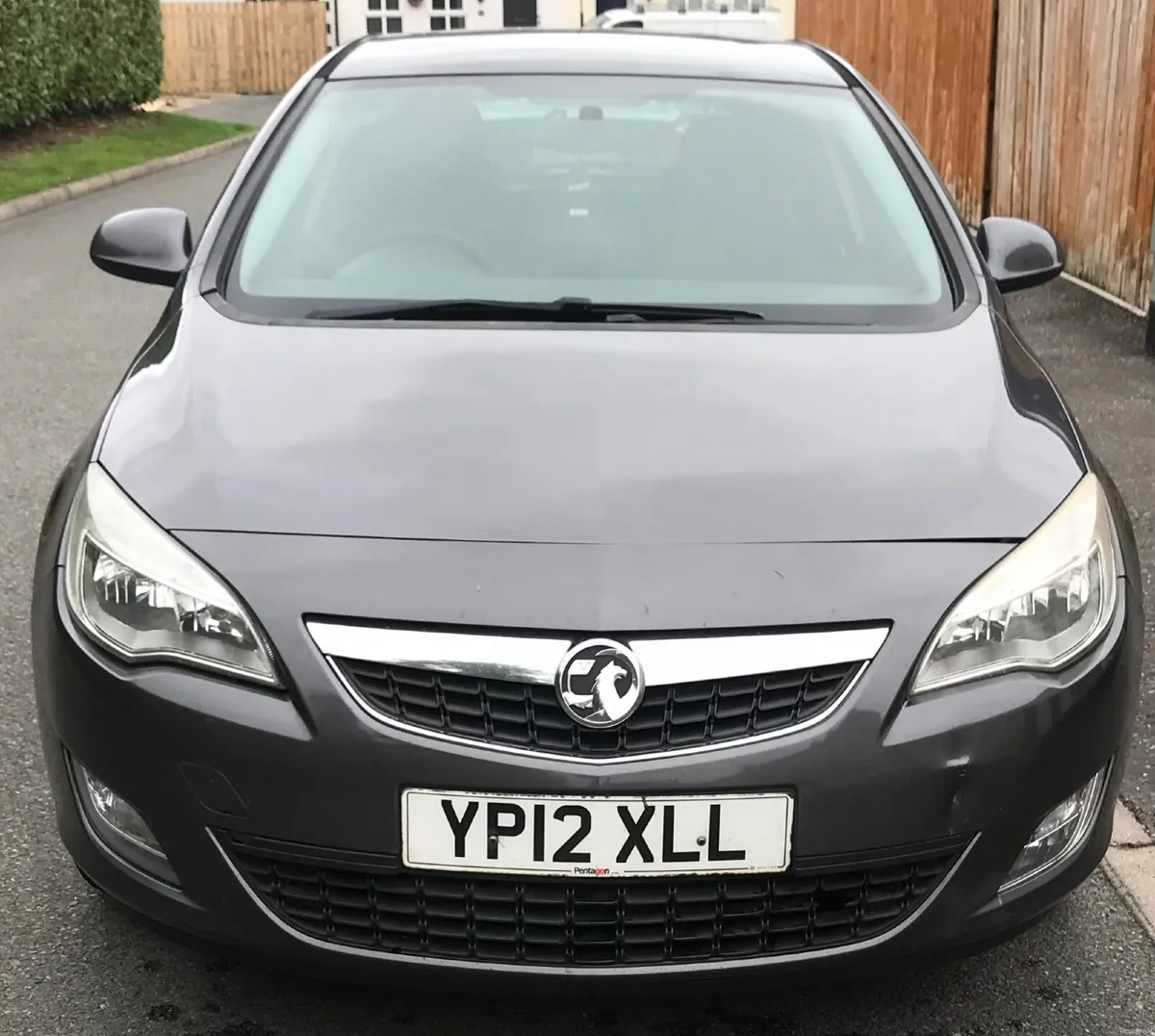 Vauxhall Astra 2012 - Image 2