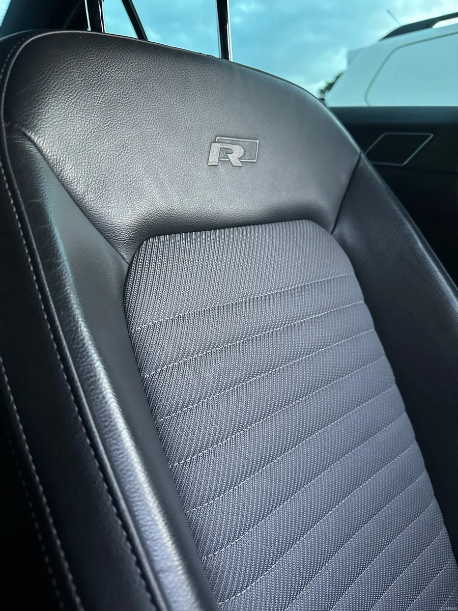 2.0TDI R Line Automatic Passat - Image 6