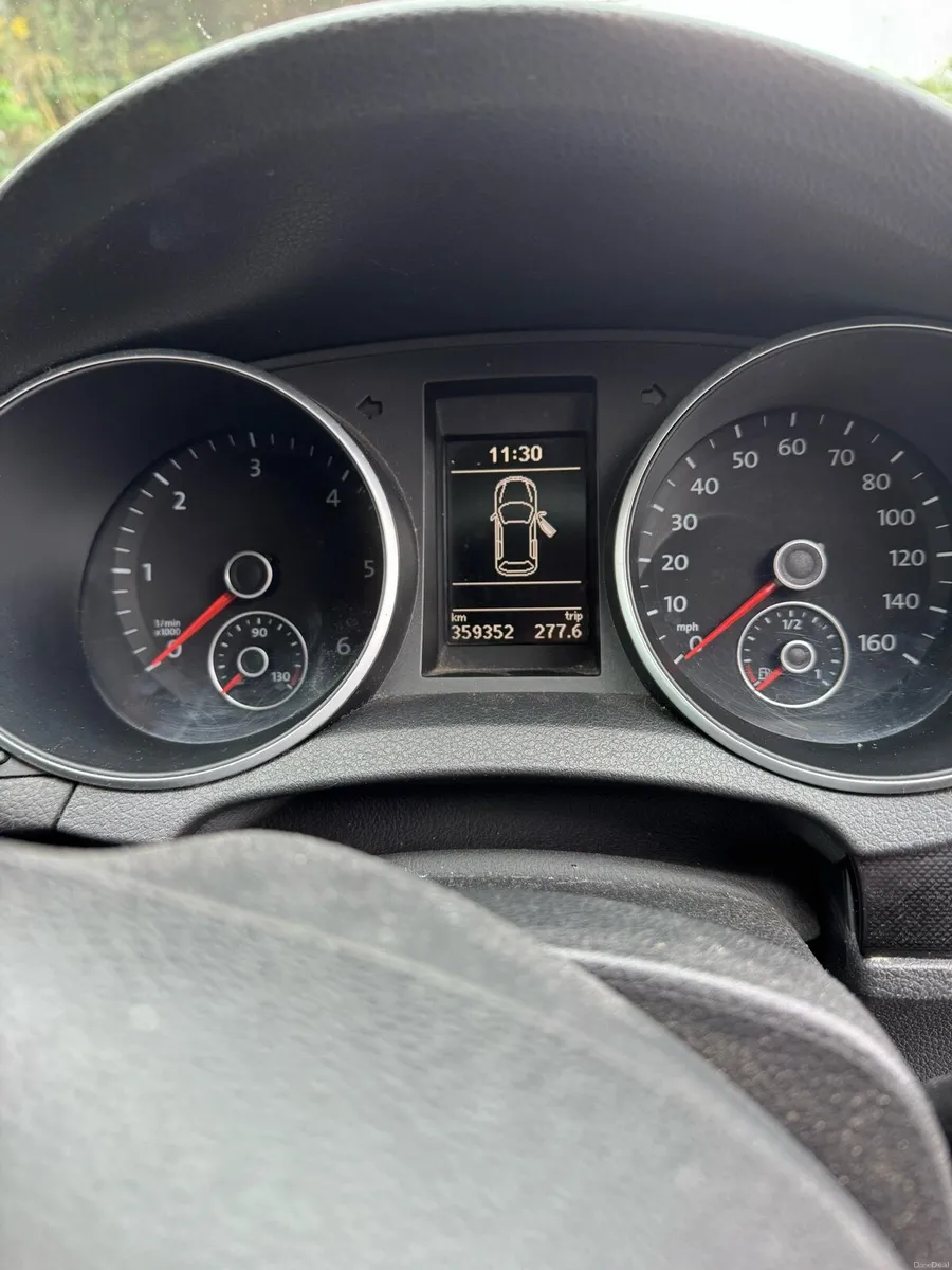 Volkswagen Golf - Image 5
