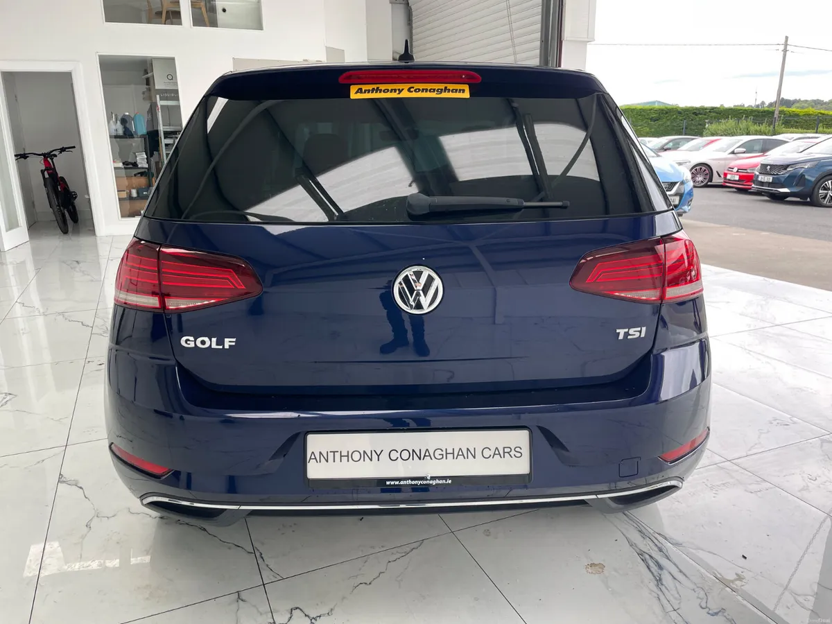 2017 Volkswagen Golf - Image 4