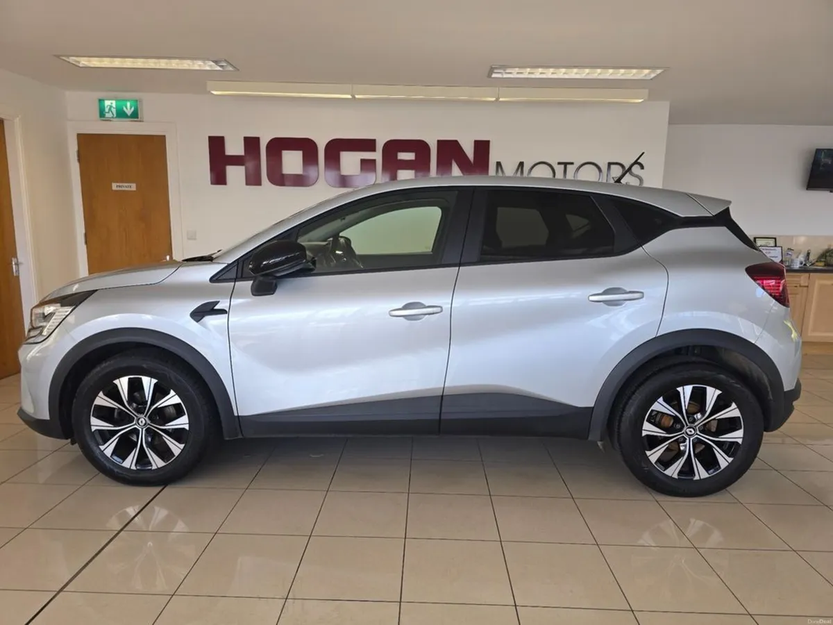 Renault Captur Evolution Petrol New Model - Image 4