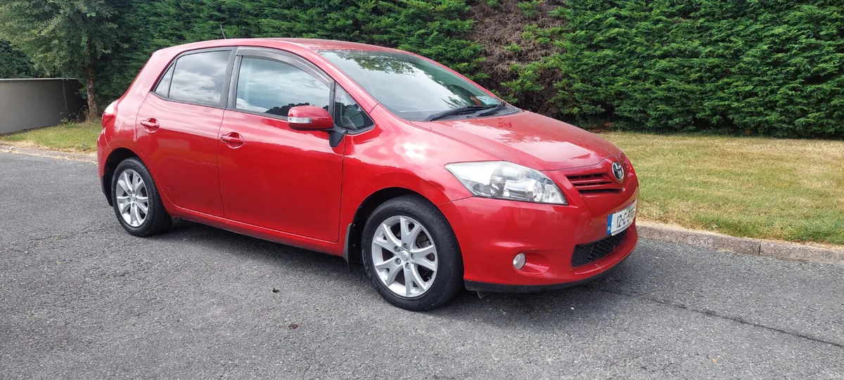 Toyota Auris 2012 Petrol - Image 3