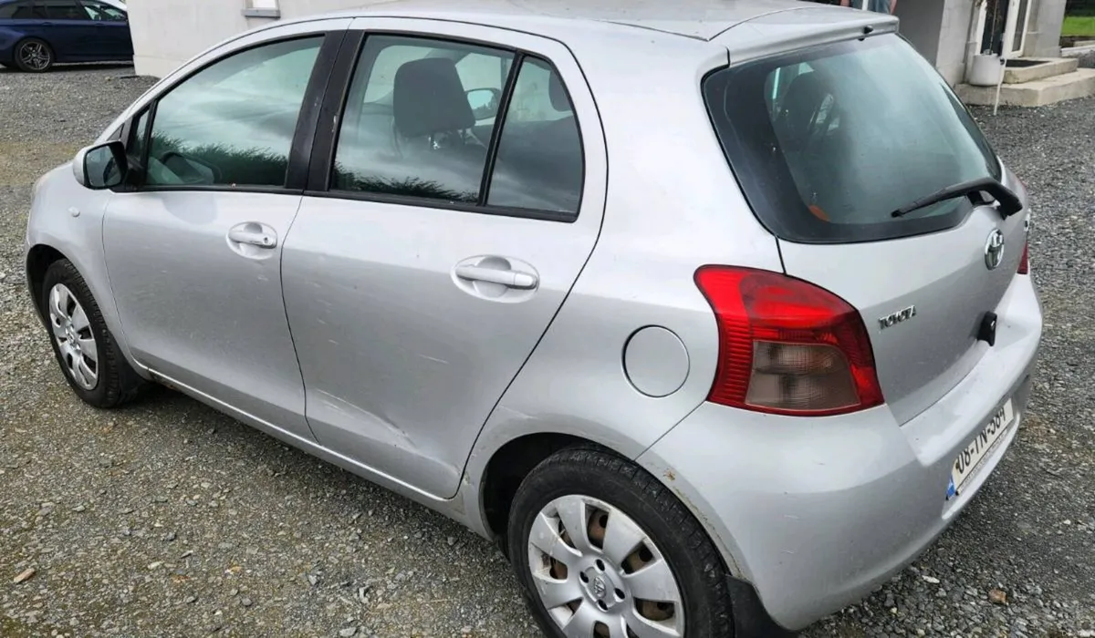 Toyota Yaris - Image 3