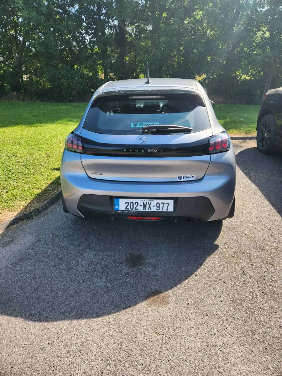 Peugeot 208 - Image 5