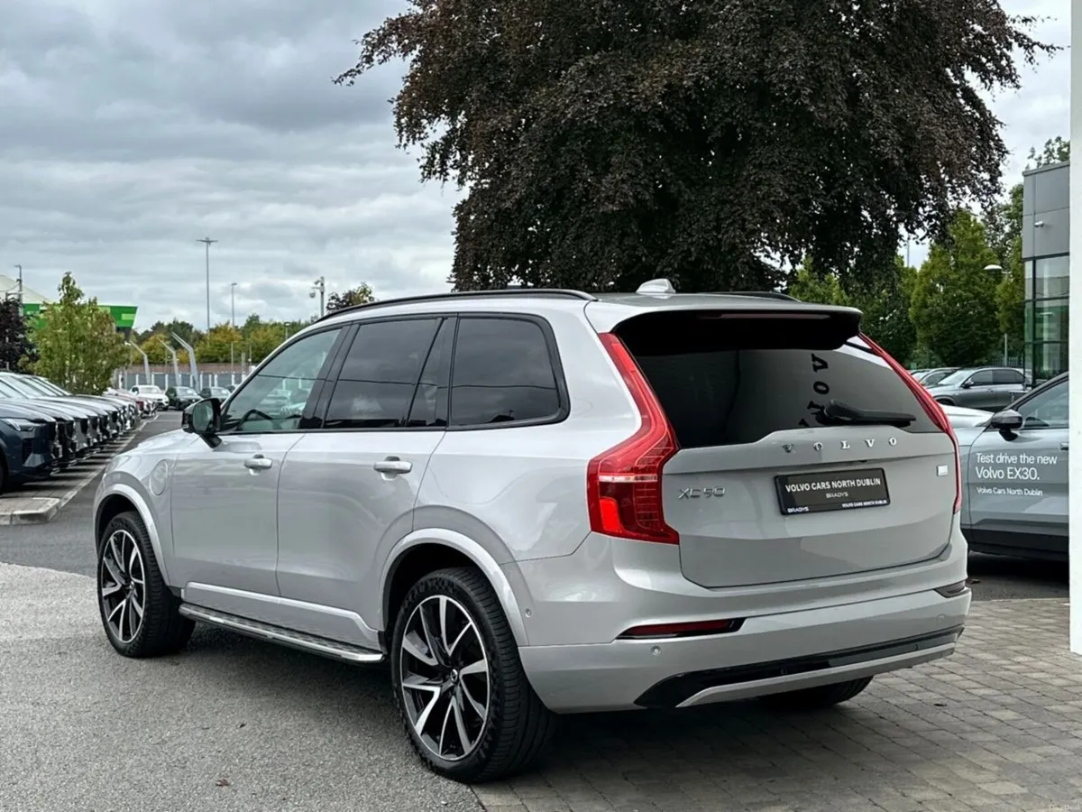 Volvo XC90 T8 PHEV 455hp Plus (Dark Theme) - Image 6