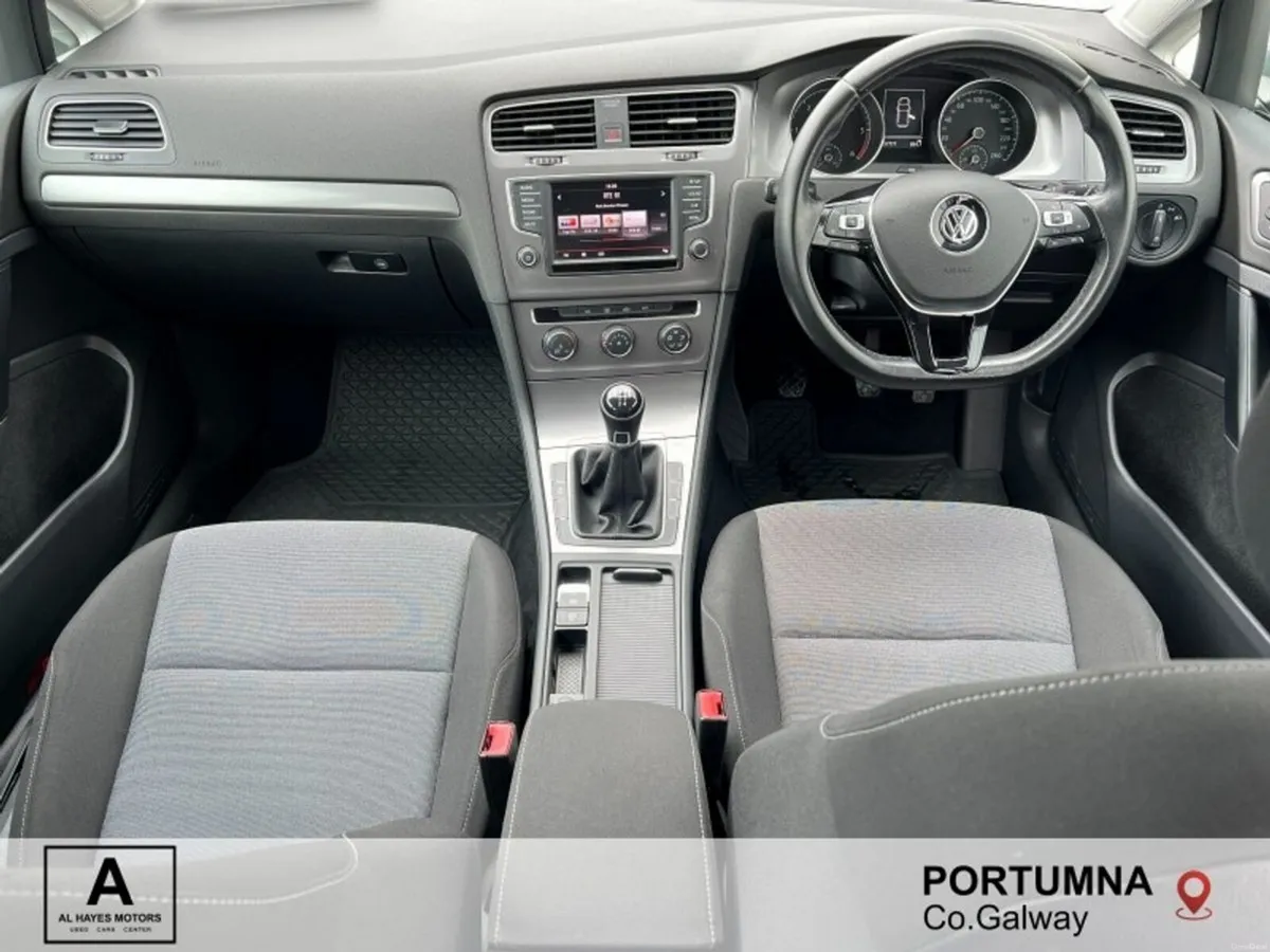 Volkswagen Golf 1.6 TDI 110HP Trendline - Image 2