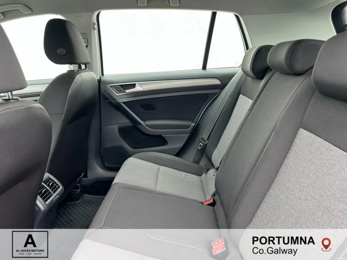 Volkswagen Golf 1.6 TDI 110HP Trendline - Image 6