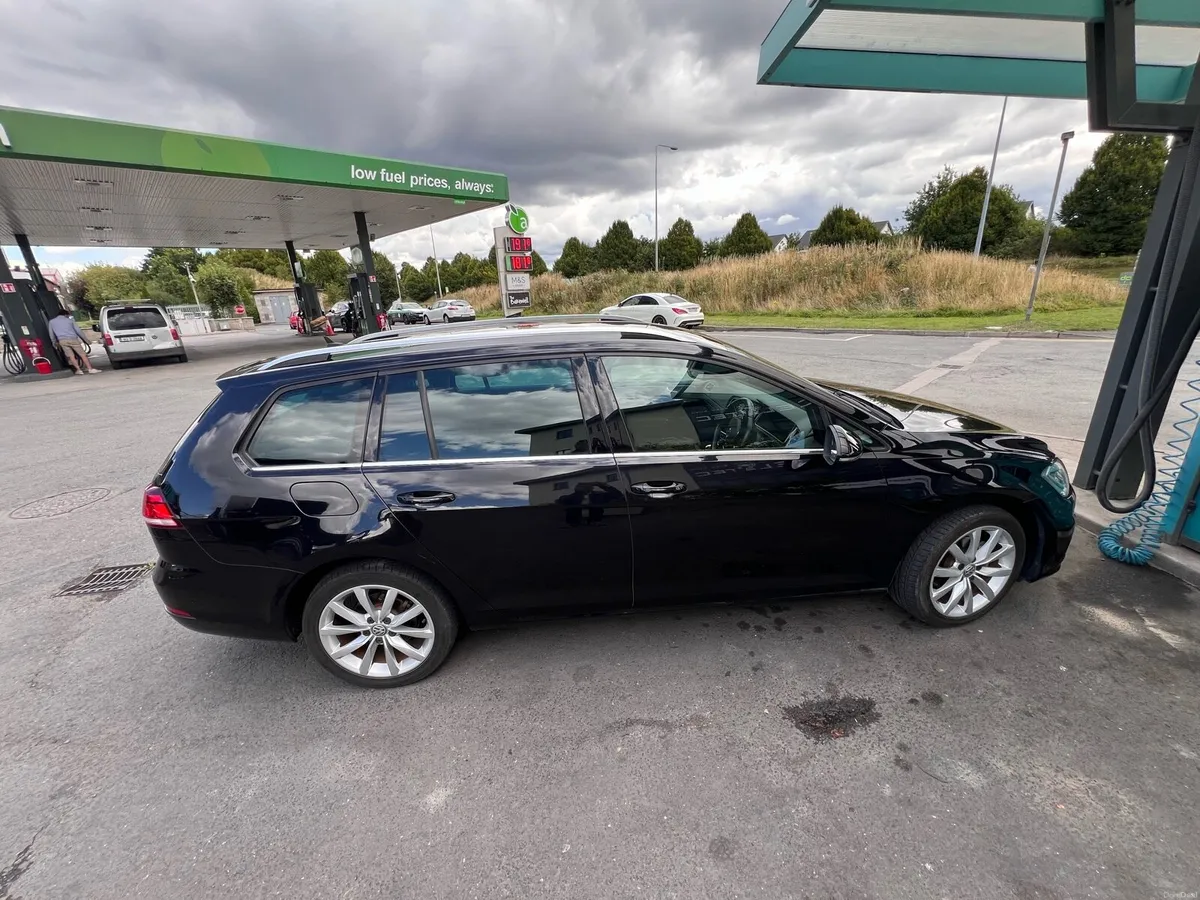 Volkswagen Golf Estate 2019 1.2L DSG - Image 6