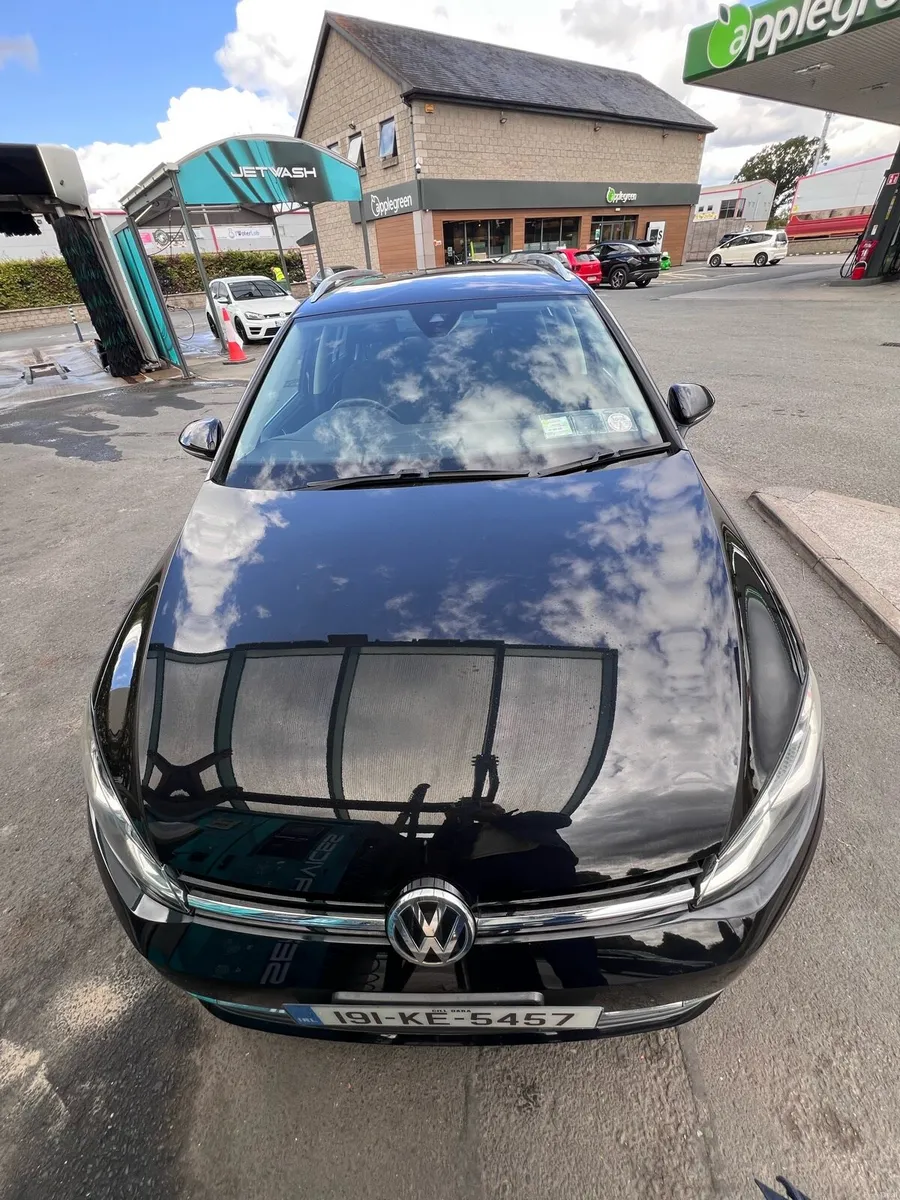 Volkswagen Golf Estate 2019 1.2L DSG - Image 1