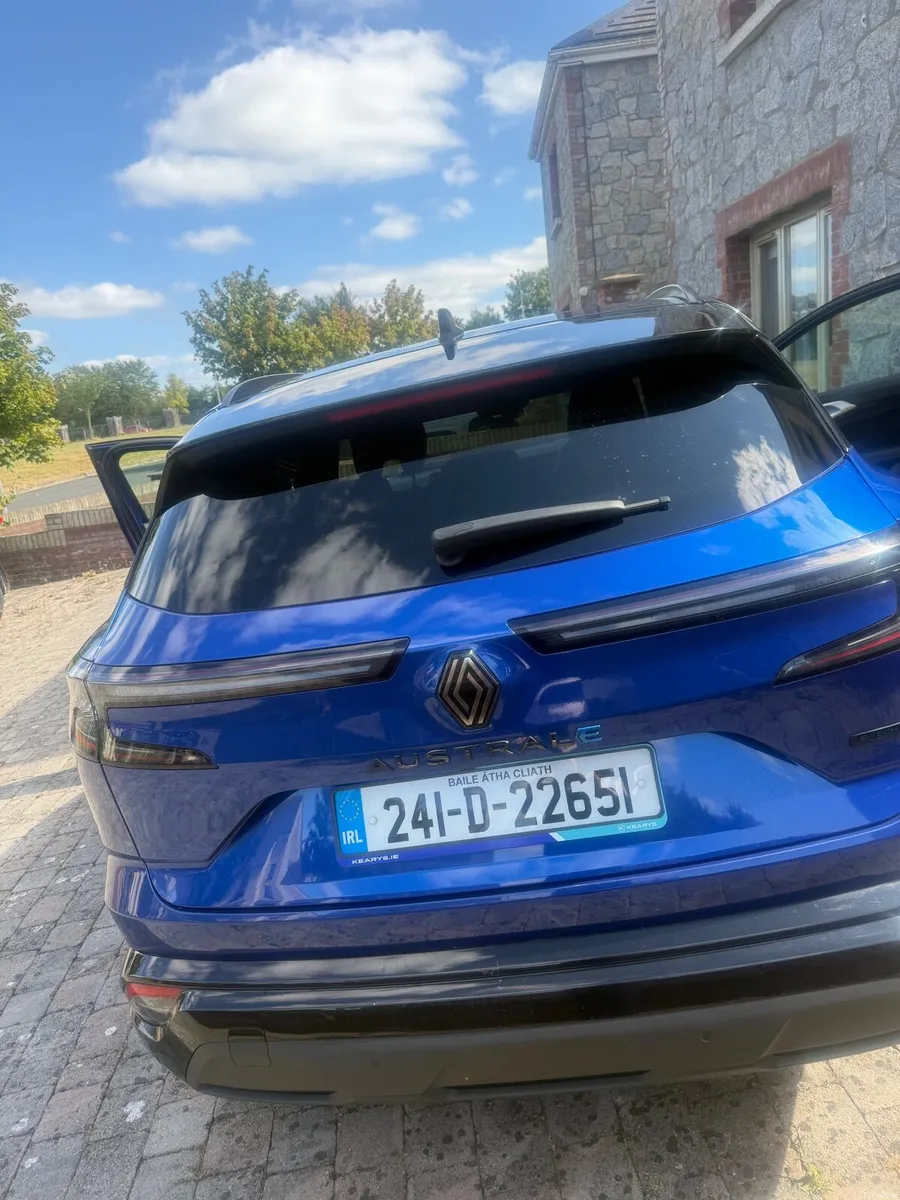 Renault Austral Iconic Esprit Alpine E 2024 - Image 6