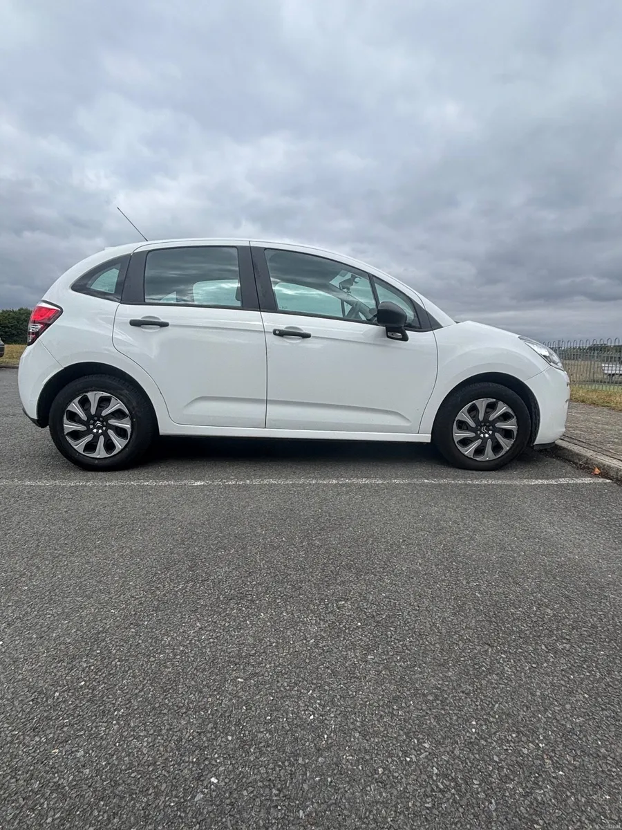 Citroen C3 2014 (Perfect first car) - Image 6