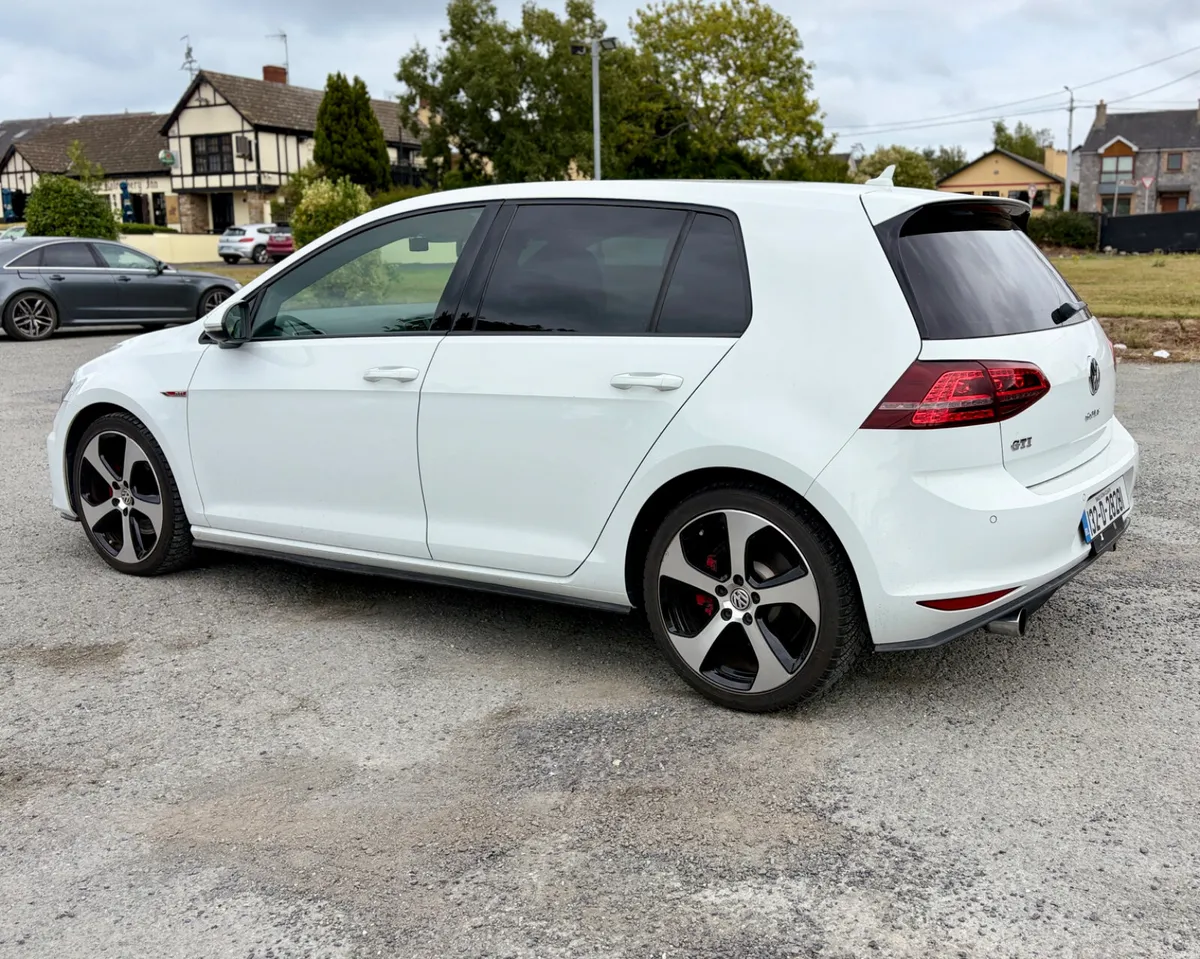 🔥 132 Volkswagen Golf GTI 2.0 TSI DSG 🔥 - Image 5