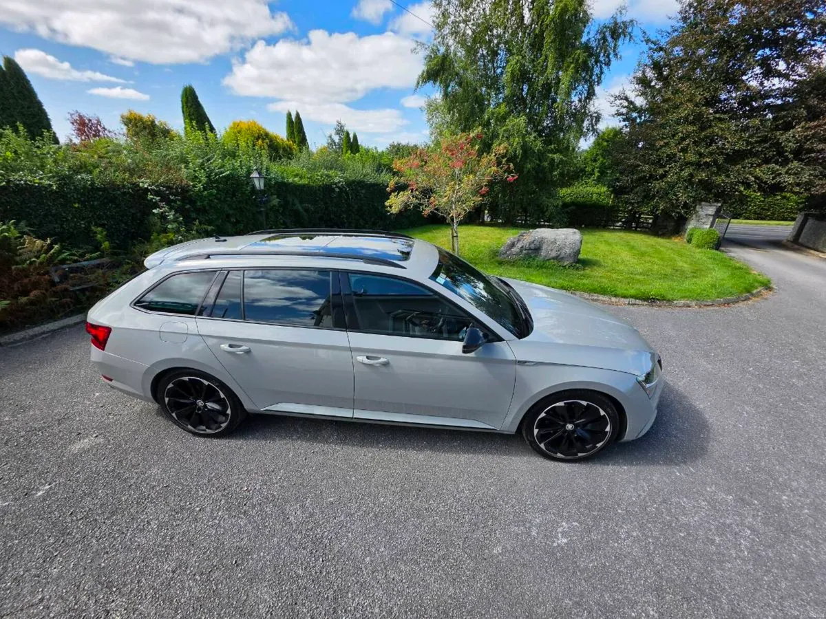 Superb Combi Sportline - Image 3