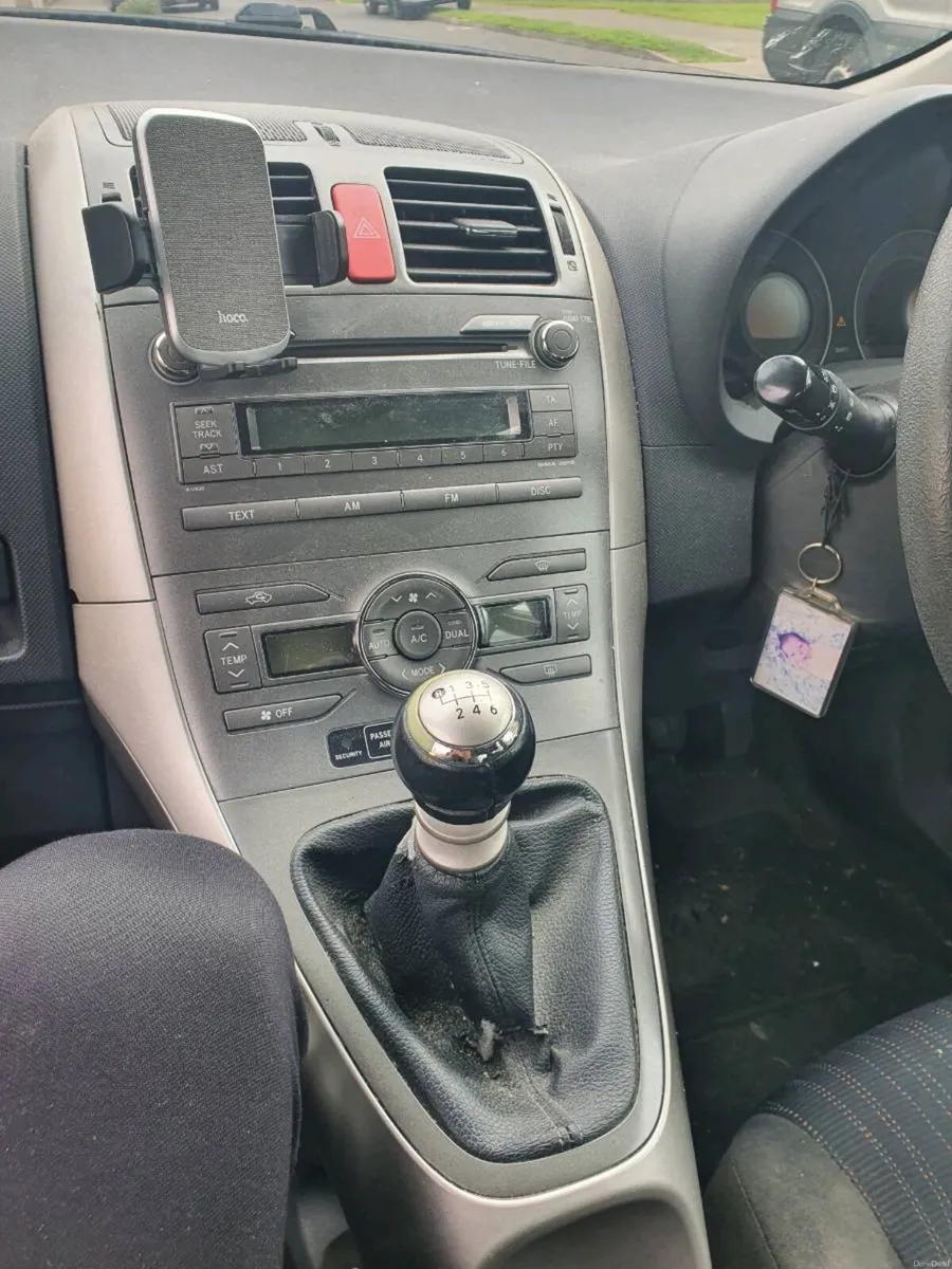 09 toyota auris 1.4 diesel - Image 3