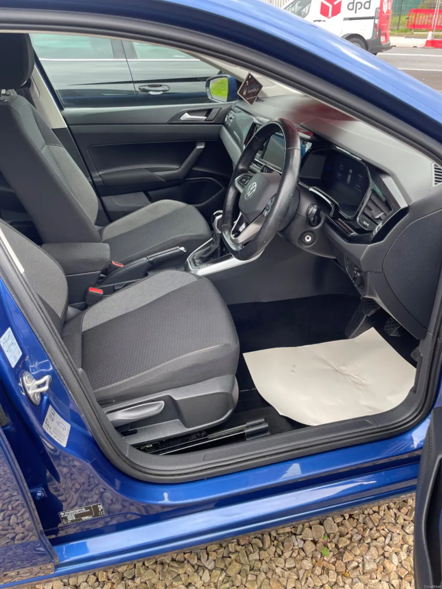 2022 Volkswagen Polo 1.0 TSI 95HP Life - Image 5