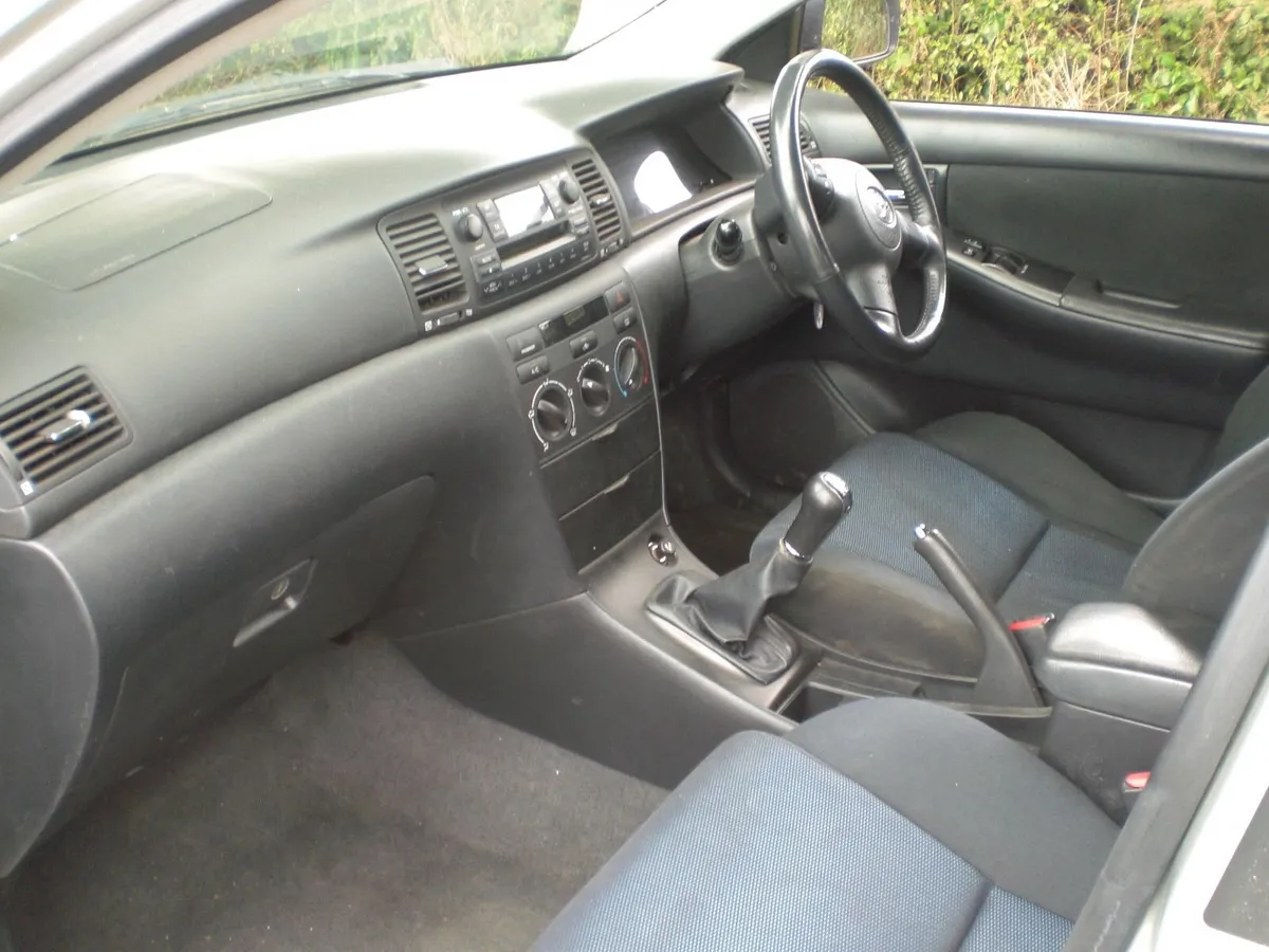 2005 TOYOTA COROLLA 1.4 Hatchback - Image 5