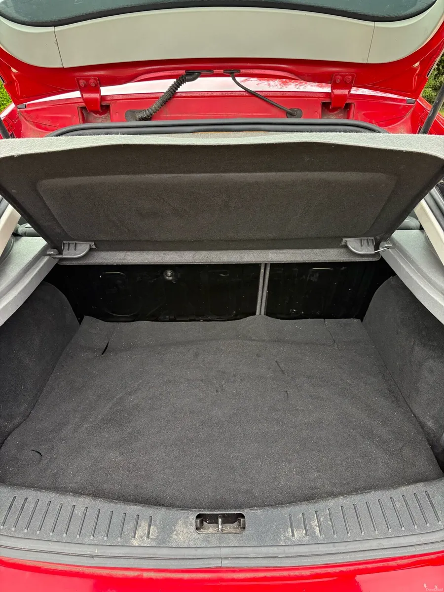 Car - Image 5