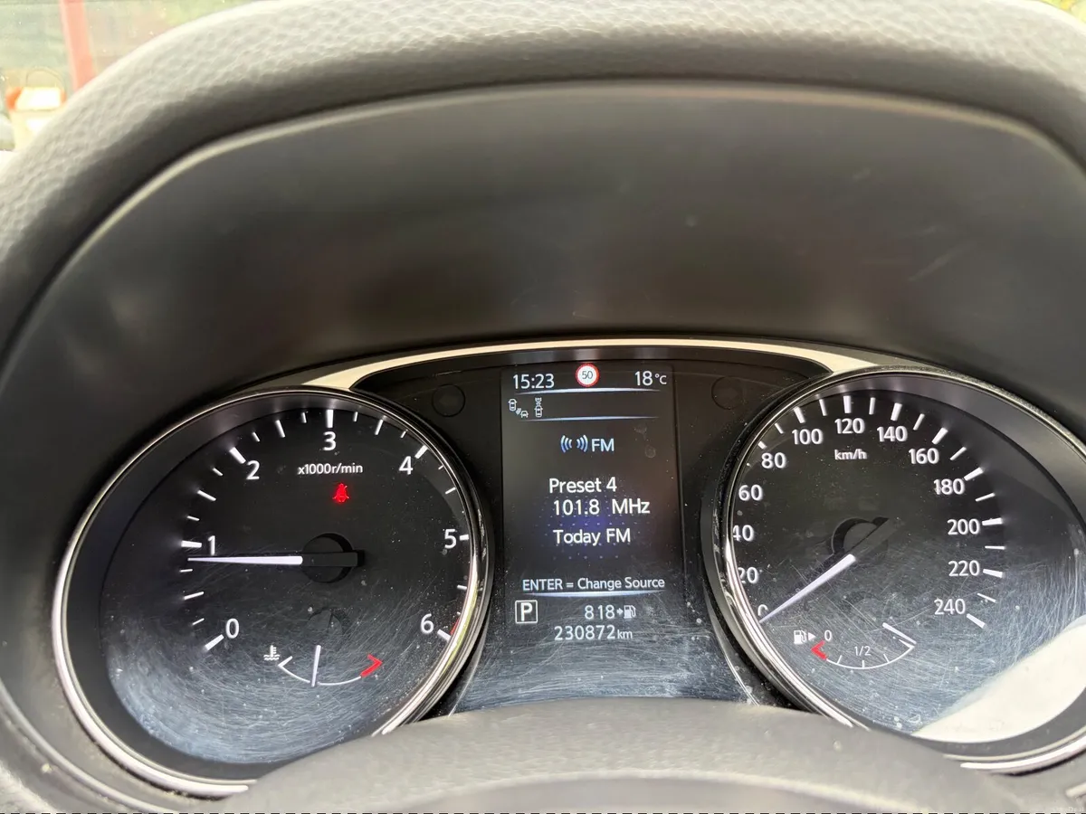 Nissan X-Trail 2015 - Image 2