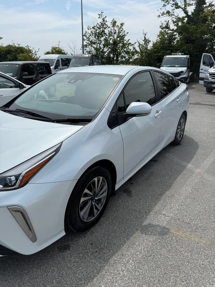 Toyota Prius 1.8 HYBRID AUTOMATIC - Image 2