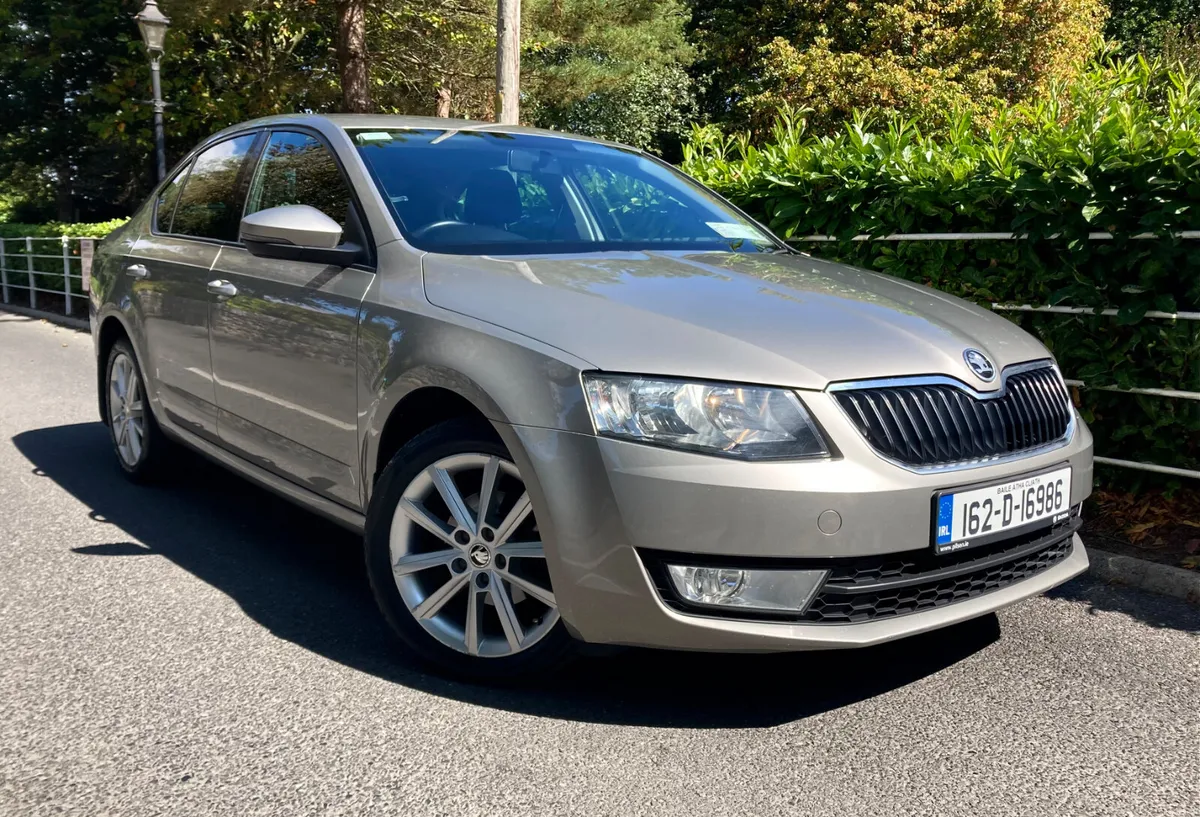 Skoda Octavia 1.6 Tdi Deluxe SE Edition Pristine - Image 4