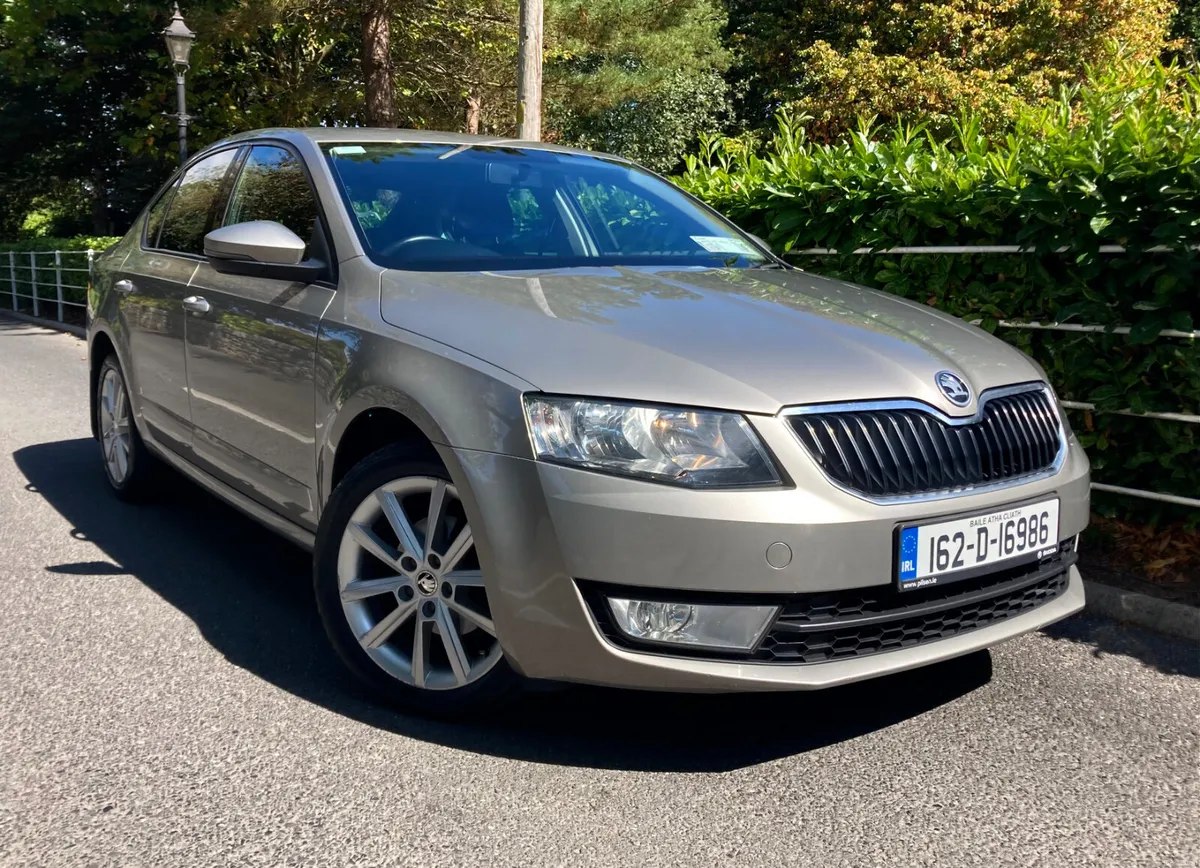 Skoda Octavia 1.6 Tdi Deluxe SE Edition Pristine - Image 3