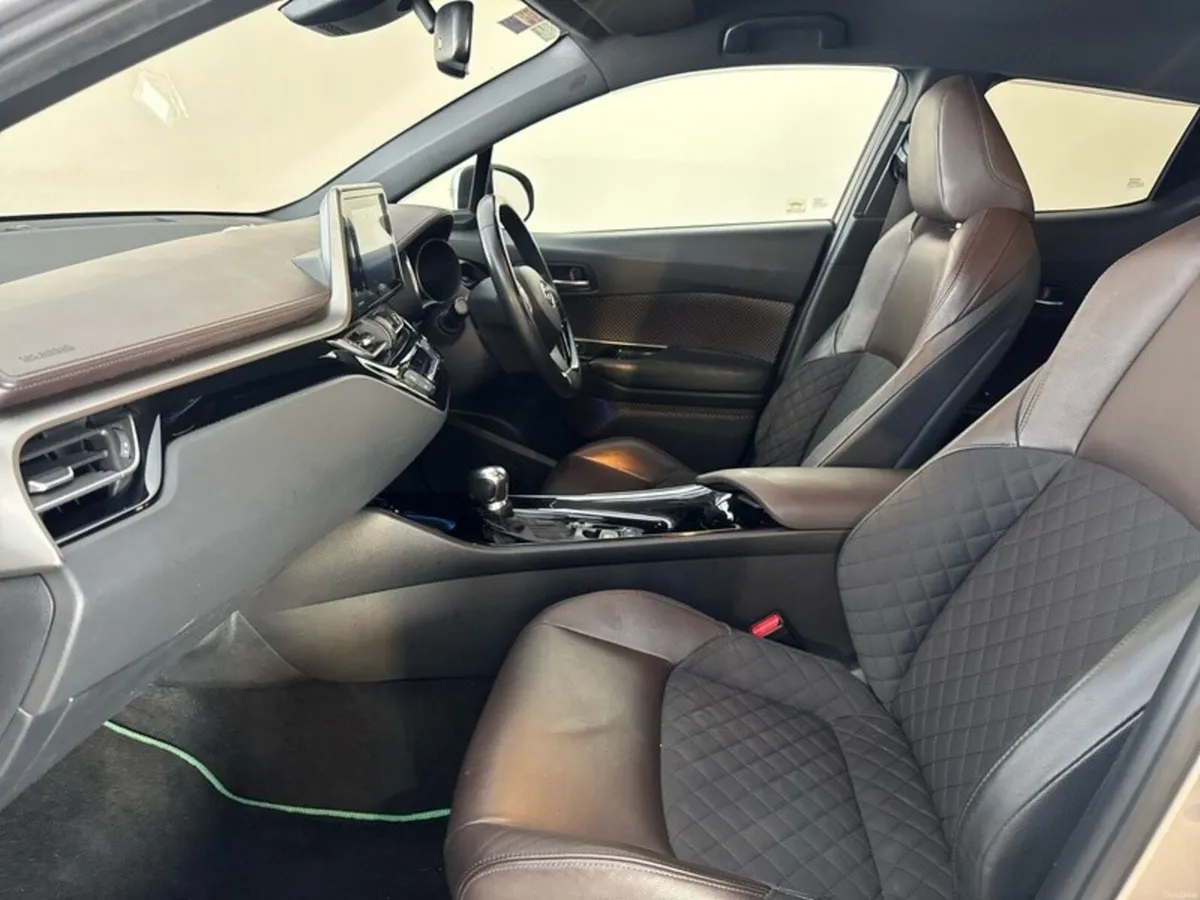 Toyota C-HR SOL HYBRID 4DR AUTO - Image 6