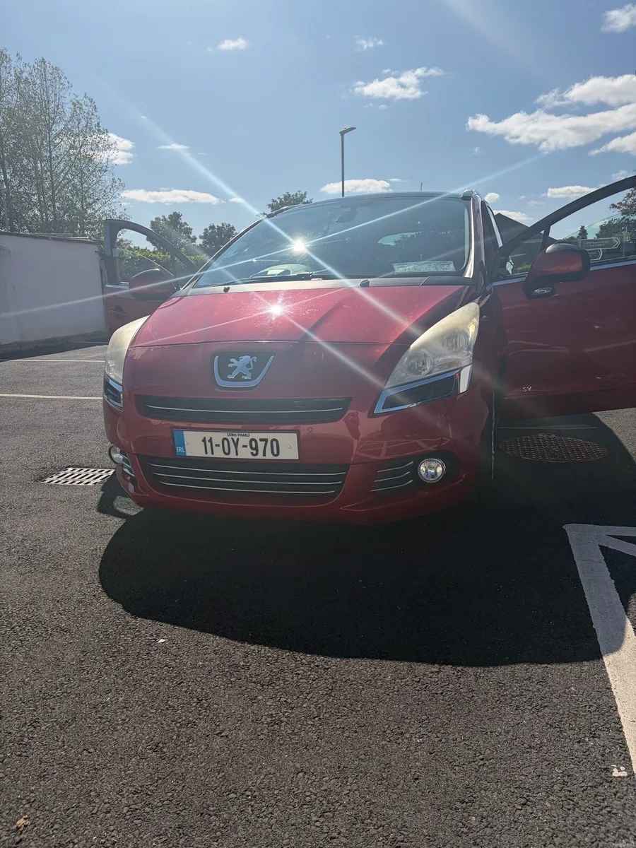 Peugeot 5008 - Image 1