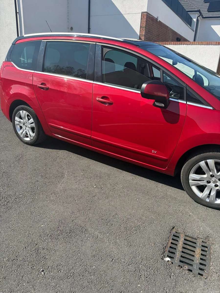 Peugeot 5008 - Image 3