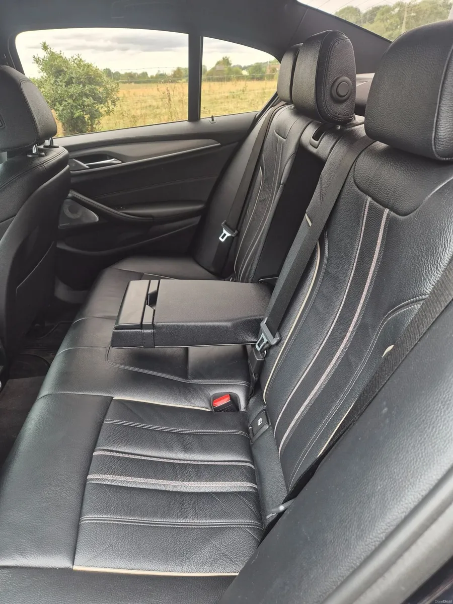 BMW 5-Series 2017 - Image 4