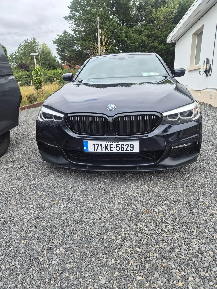 BMW 5-Series 2017 - Image 1