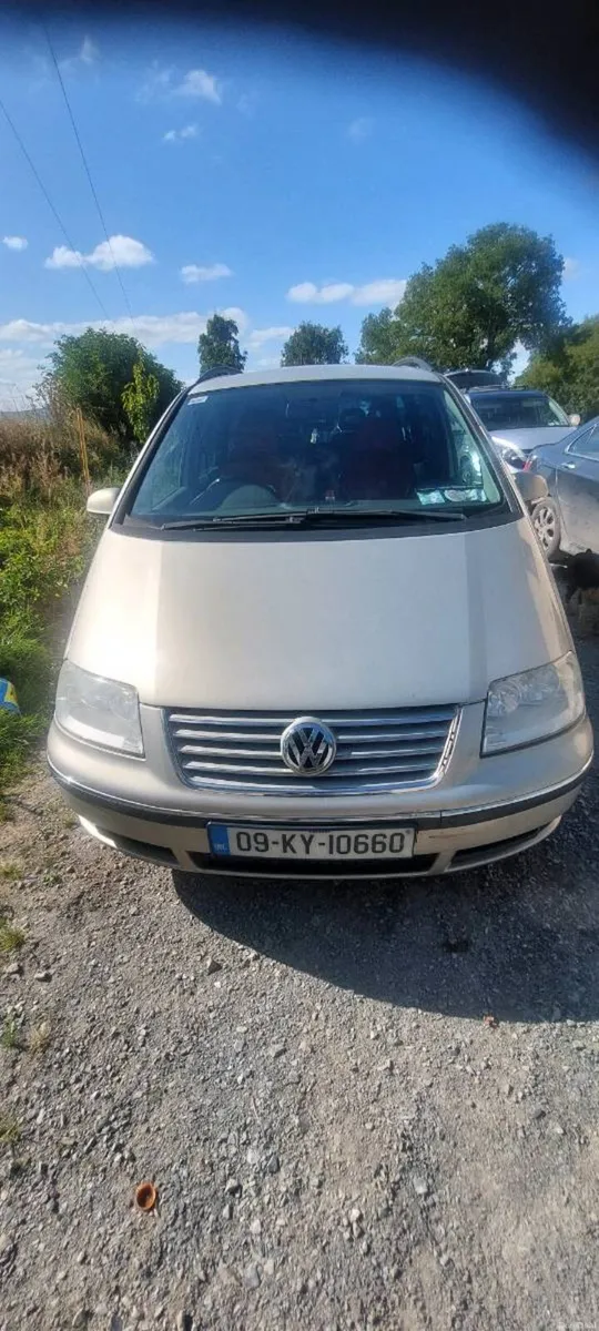VW Sharan - Image 1