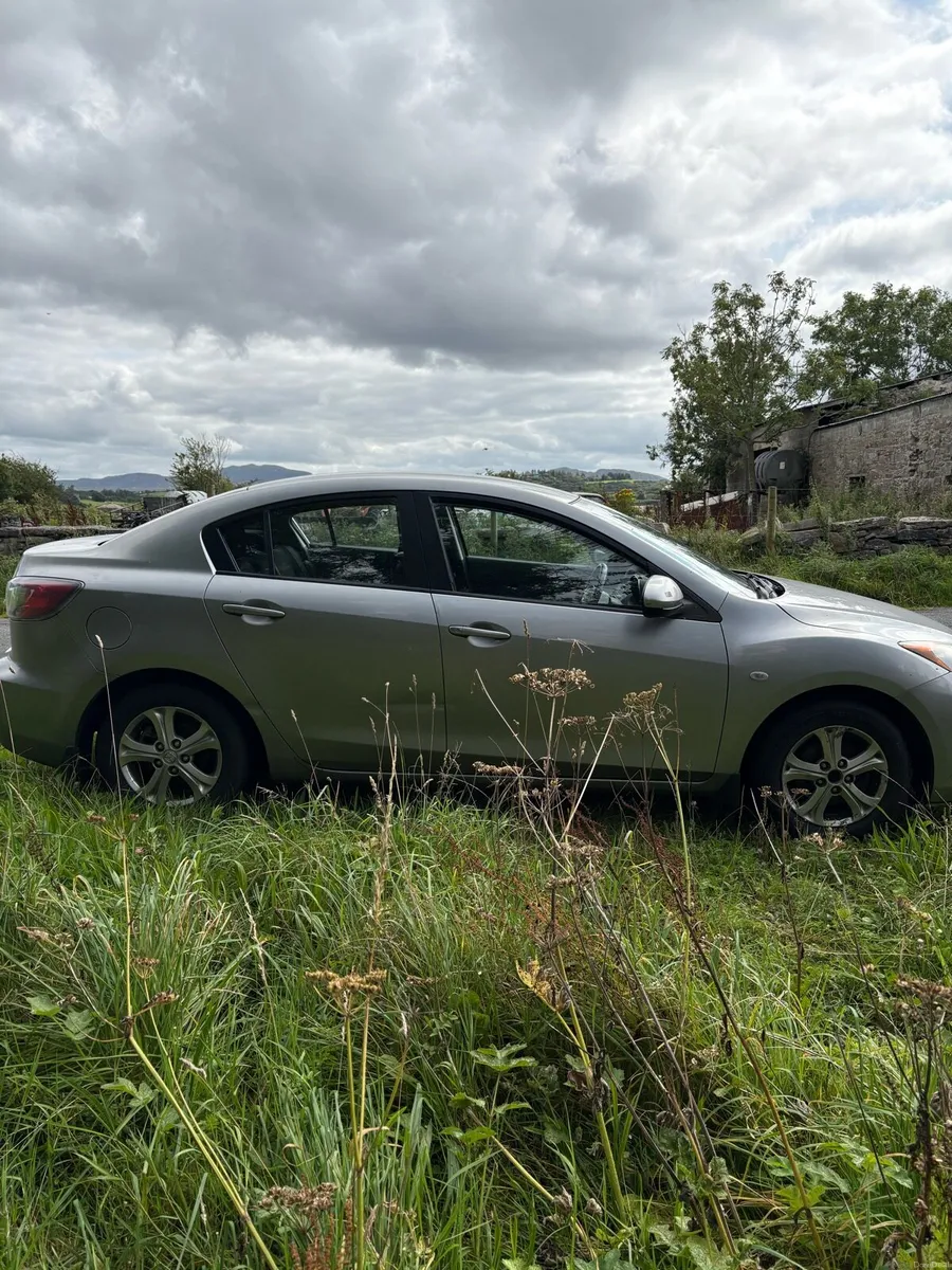 Mazda 3 - Image 4