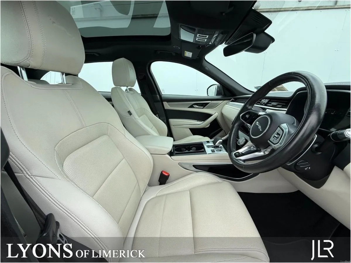 Jaguar F-Pace 2.0D I4 163 PS AWD Auto R-dyn S - Image 3