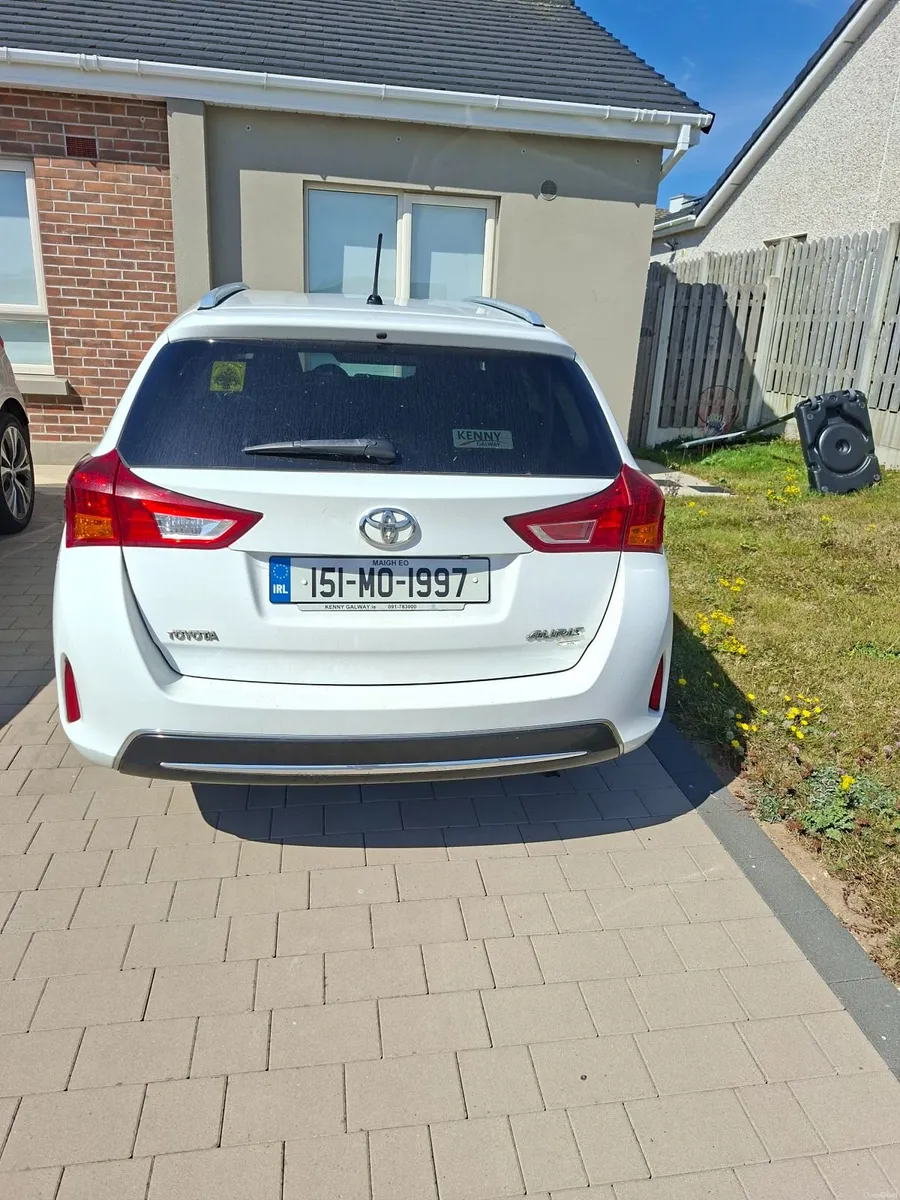 Toyota Auris 2015 - Image 4