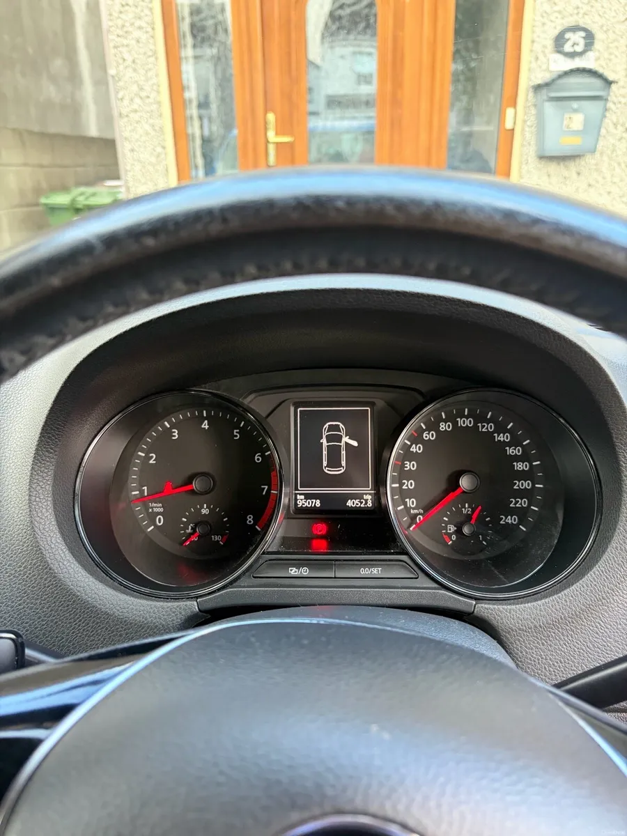Volkswagen polo 152 - Image 6