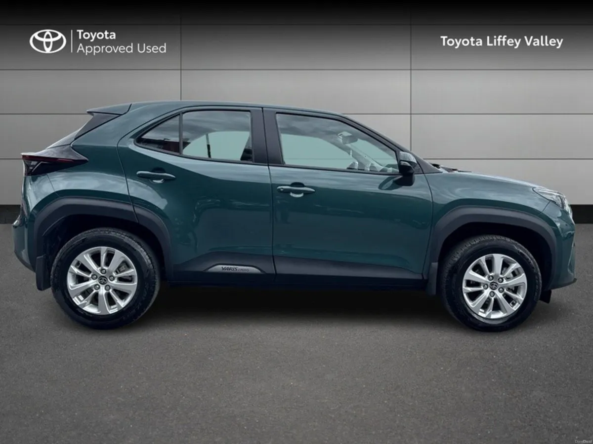 Toyota Yaris Cross YARIS CROSS LUNA - Image 3
