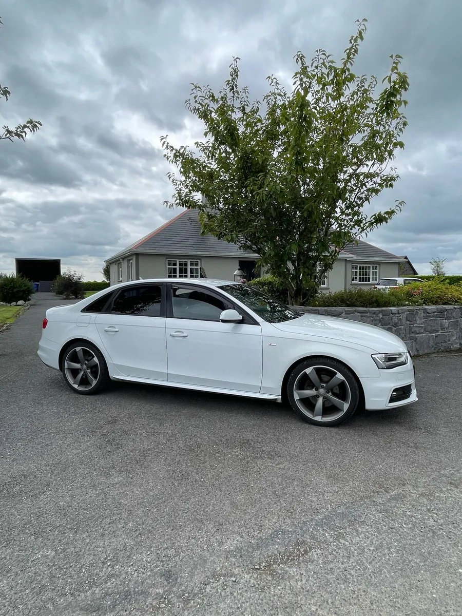 132 Audi A4 2.0 TDI S-Line Black Edition - Image 1