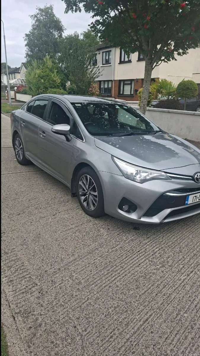 Toyota Avensis 2.0 - Image 6