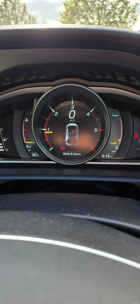 Volvo V40 2016 - Image 6