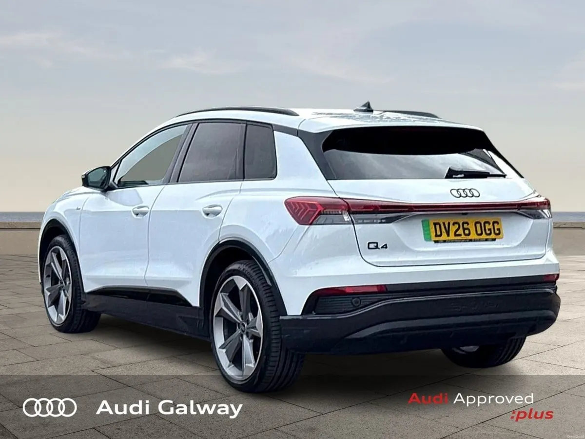 Audi Q4 e-tron (2026) 45 BLACK EDITION A/T *BIG BA - Image 3