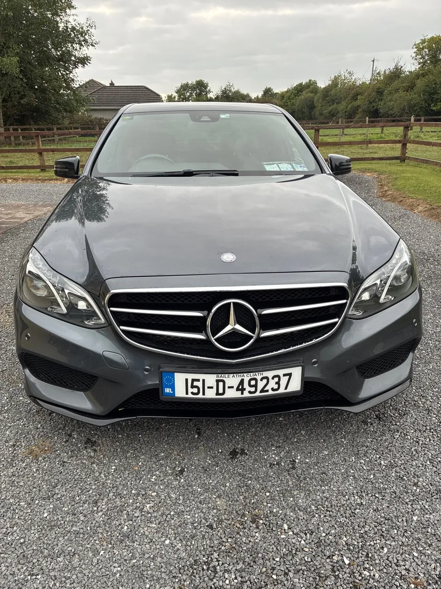 Mercedes 300 Hybrid - Image 1